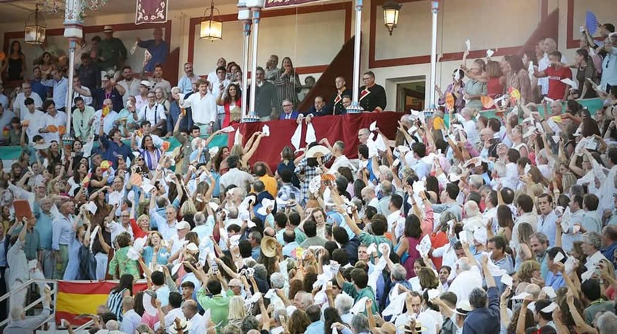 Imagen de la noticia: La Plaza Real afronta con máxima expectación el último fin de semana de la Temporada Taurina 2026 (Toros)
