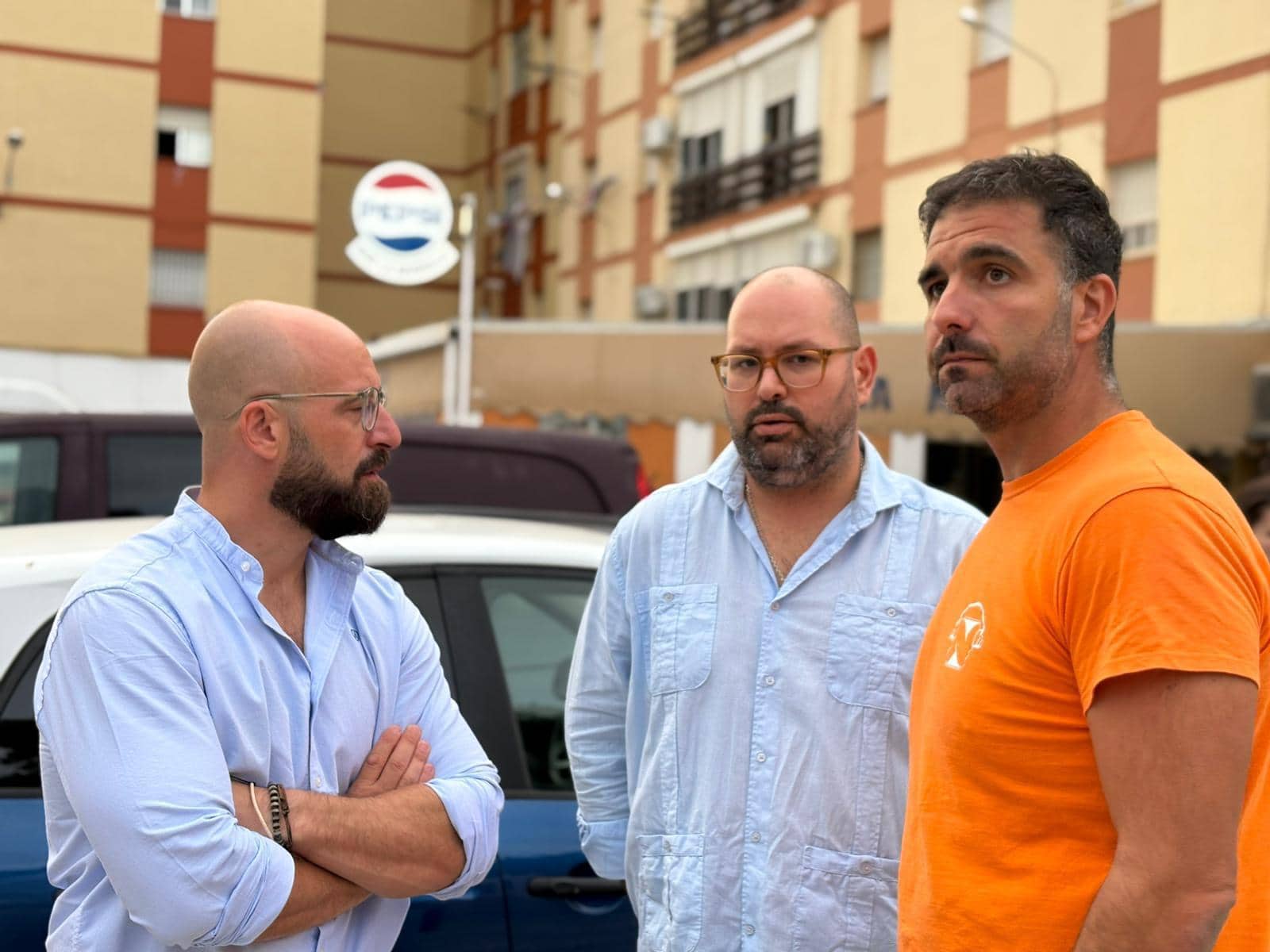 Imagen de la noticia: La Gobernaora reúne a numerosas familias en una tarde de convivencia en la Plaza Paco Teja (Relaciones con la Ciudadanía)