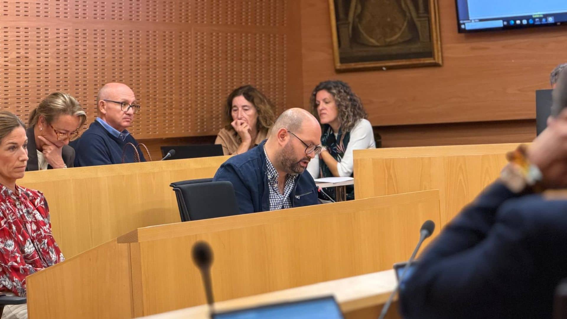 Imagen de la noticia: El Ayuntamiento facilita el acceso a las bonificaciones del IBI por instalar placas solares (Economía)