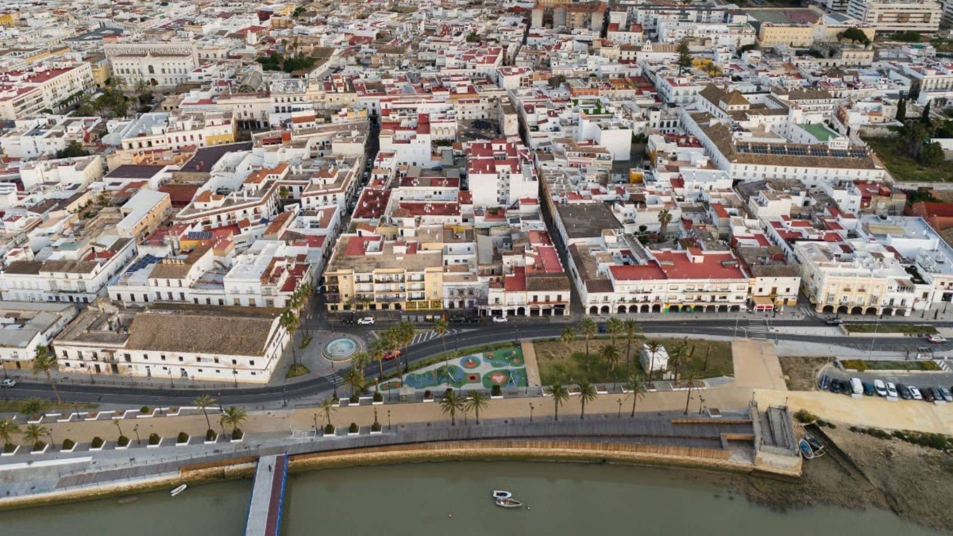 Imagen de la noticia: 18 VPO de Avanza El Puerto y nuevas rehabilitaciones reciben luz verde de la Comisión de Seguimiento y Evaluación del Plan Especial (Urbanismo)