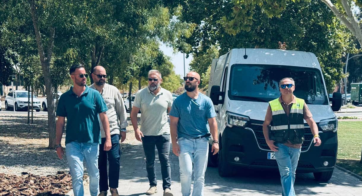 Imagen de la noticia: La Angelita Alta estrena nuevas zonas verdes y proyecta un gran aparcamiento para 2027 (Obras)