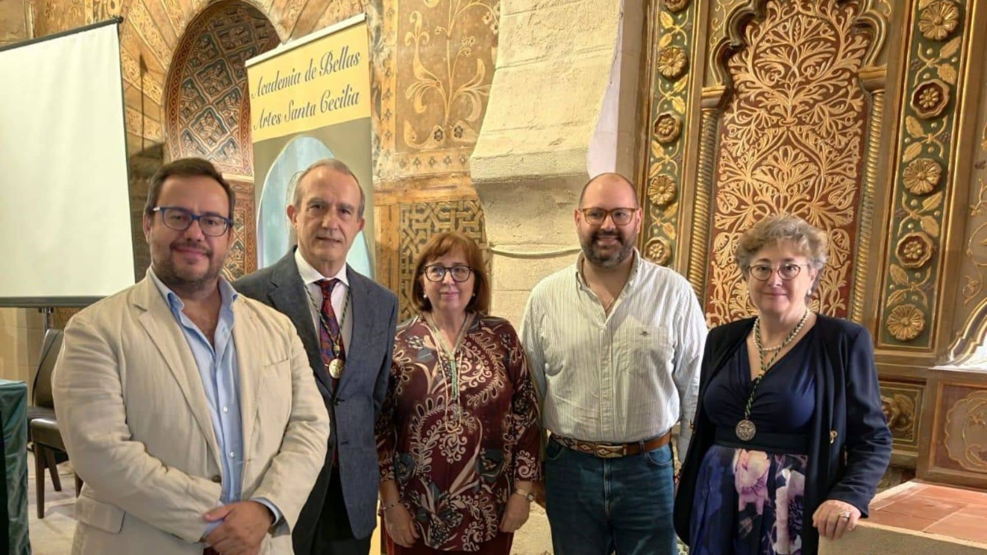 Imagen de la noticia: Ana Becerra culmina una trayectoria dedicada a la historia de El Puerto con su ingreso en Santa Cecilia (Cultura)